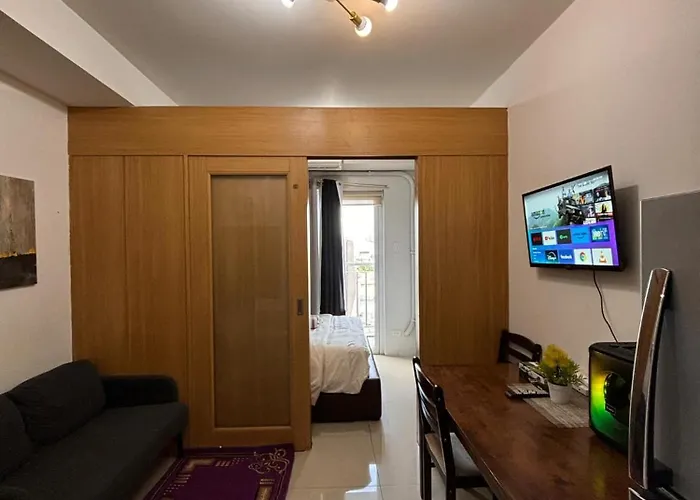 Staycation Homes At Shell Residence's *